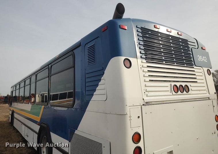 image for item MN9021 2006 Gillig Phantom C29D096N4  transit bus