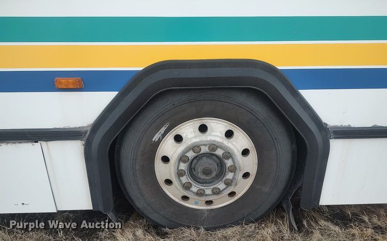 image for item MN9021 2006 Gillig Phantom C29D096N4  transit bus