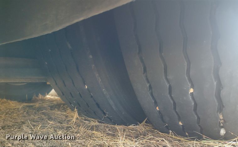 image for item MN9021 2006 Gillig Phantom C29D096N4  transit bus