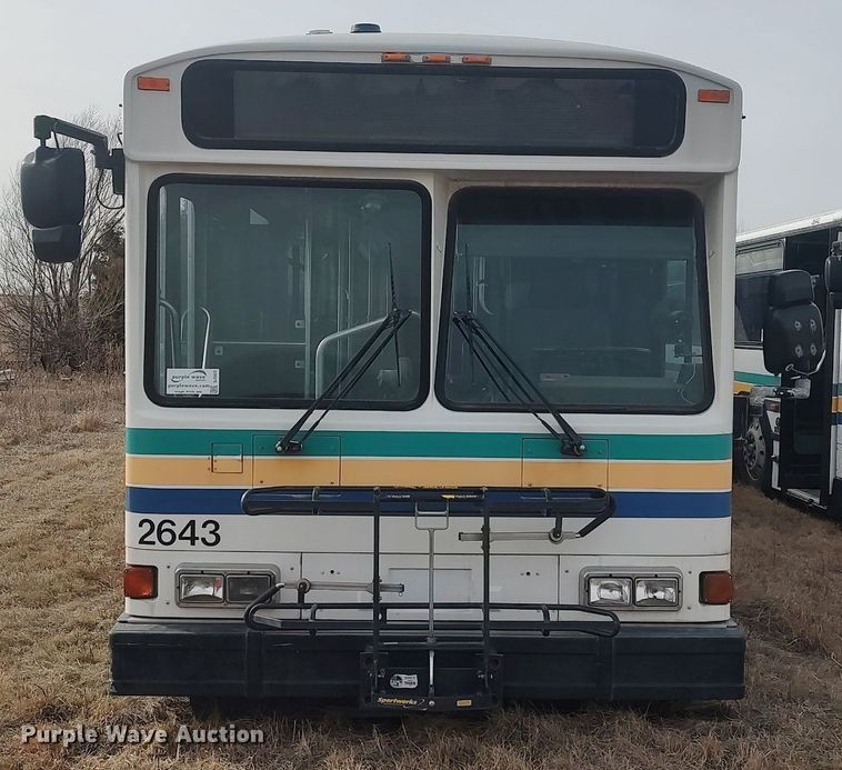 image for item MN9022 2006 Gillig Phantom C29D096N4  transit bus