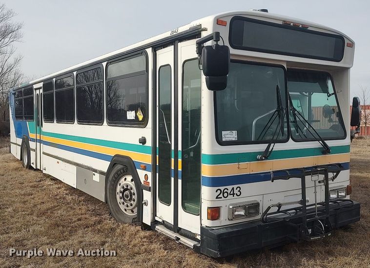 image for item MN9022 2006 Gillig Phantom C29D096N4  transit bus