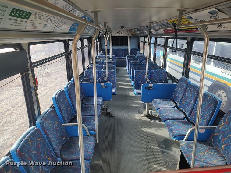 image for item MN9022 2006 Gillig Phantom C29D096N4  transit bus