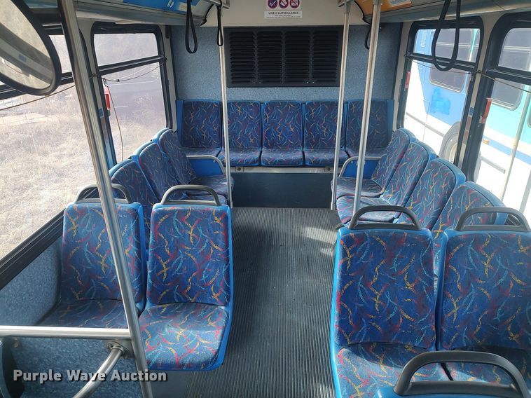 image for item MN9022 2006 Gillig Phantom C29D096N4  transit bus