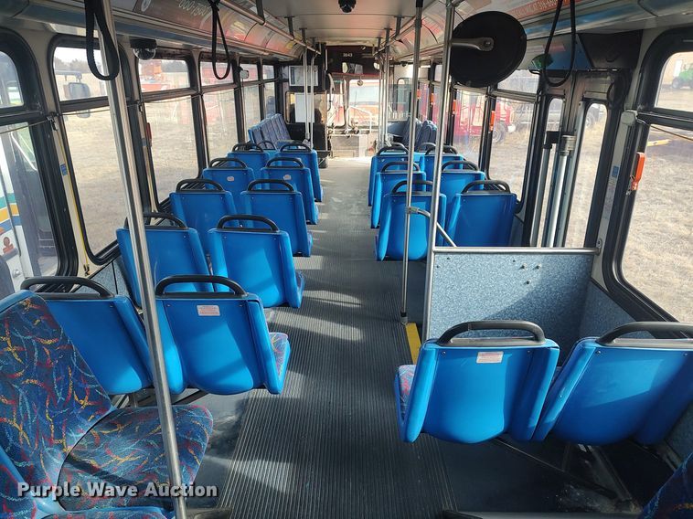 image for item MN9022 2006 Gillig Phantom C29D096N4  transit bus