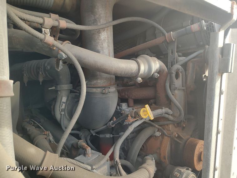 image for item MN9022 2006 Gillig Phantom C29D096N4  transit bus