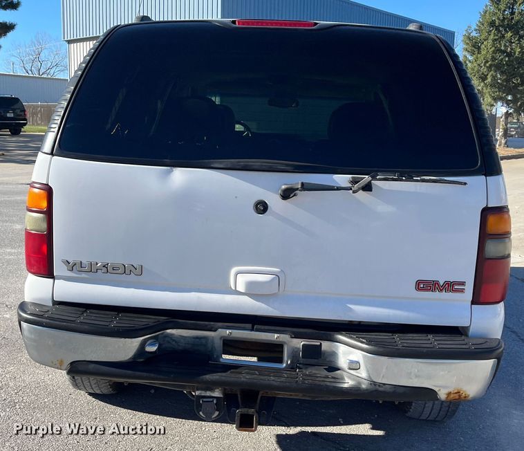 image for item MN9414 2001 GMC Yukon SLE  SUV