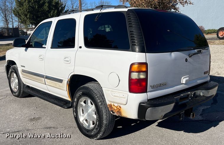 image for item MN9414 2001 GMC Yukon SLE  SUV
