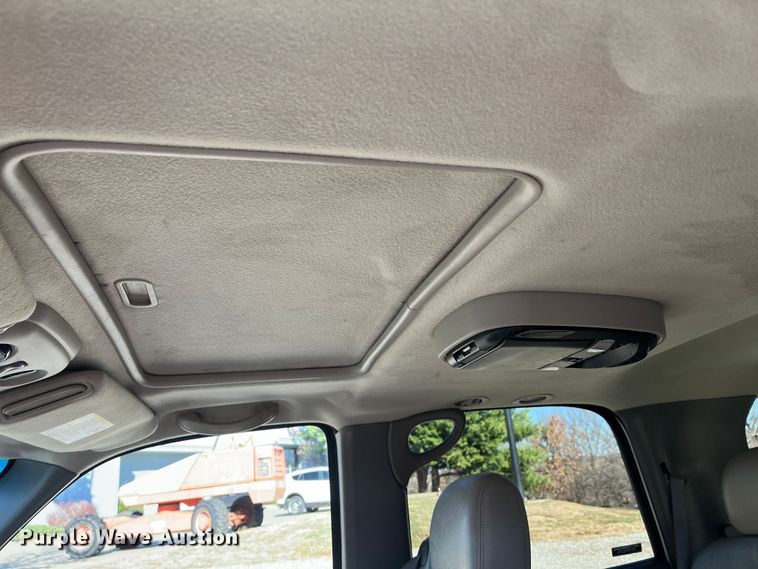 image for item MN9414 2001 GMC Yukon SLE  SUV