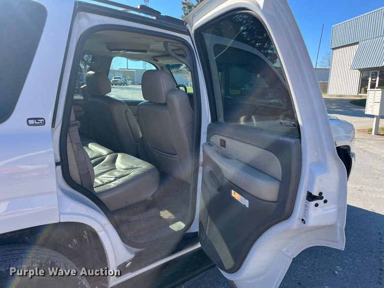 image for item MN9414 2001 GMC Yukon SLE  SUV