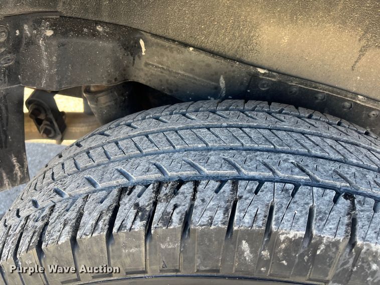 image for item MN9414 2001 GMC Yukon SLE  SUV