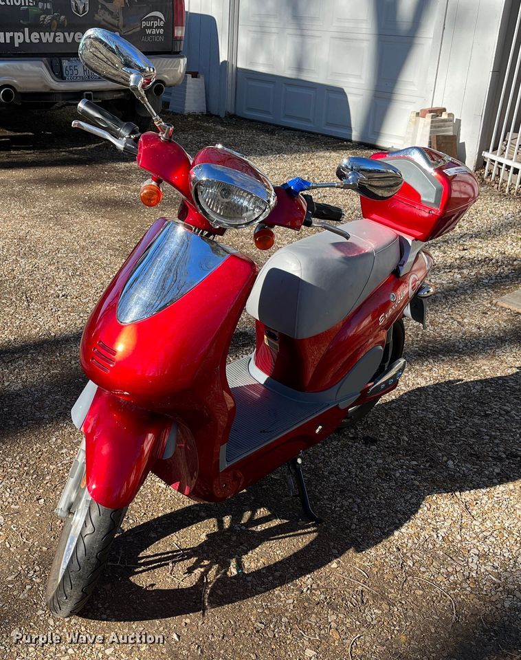 image for item MN9518 Qelectric Expresso  electric scooter