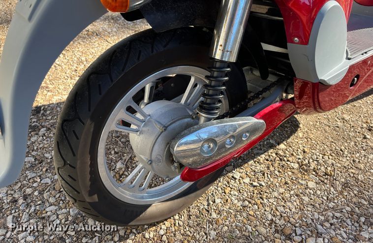 image for item MN9518 Qelectric Expresso  electric scooter