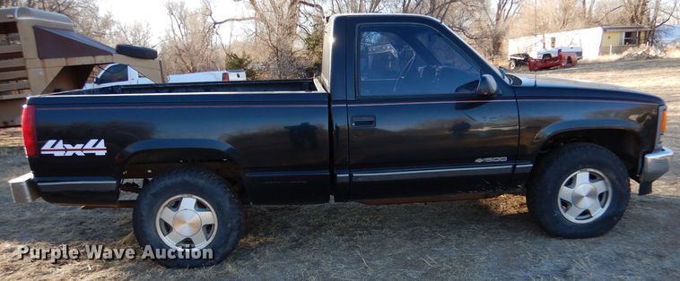 image for item MP9036 1996 Chevrolet K1500  pickup truck