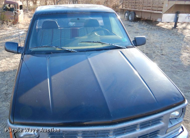 image for item MP9036 1996 Chevrolet K1500  pickup truck