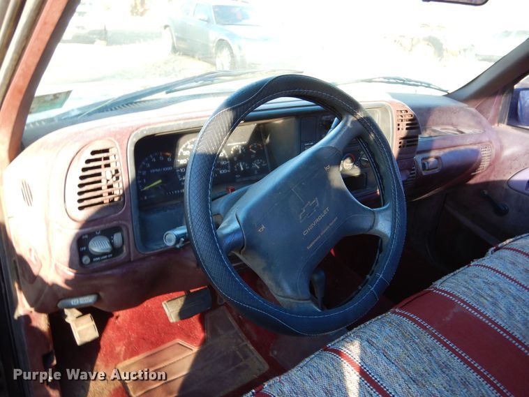 image for item MP9036 1996 Chevrolet K1500  pickup truck