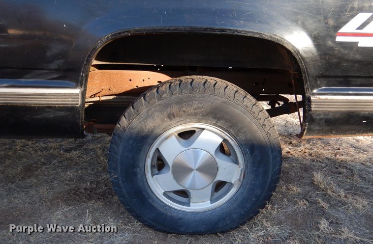 image for item MP9036 1996 Chevrolet K1500  pickup truck