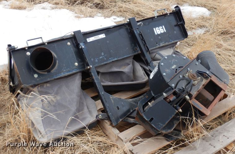 image for item MR9668 Lawn mower bagger