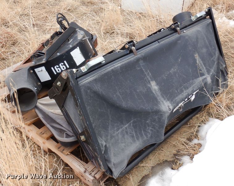 image for item MR9668 Lawn mower bagger