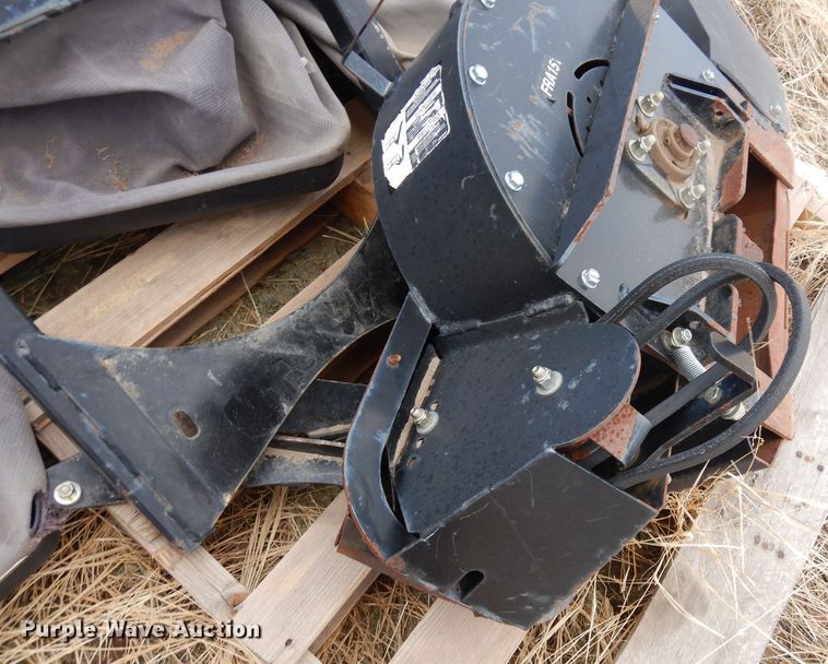 image for item MR9668 Lawn mower bagger