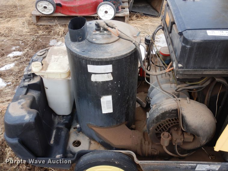 image for item MR9676 1999 Karcher HDS 1055  pressure washer