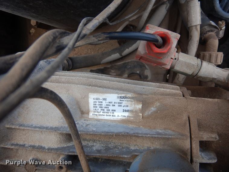 image for item MR9676 1999 Karcher HDS 1055  pressure washer