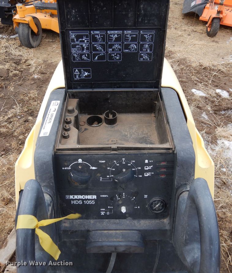 image for item MR9676 1999 Karcher HDS 1055  pressure washer