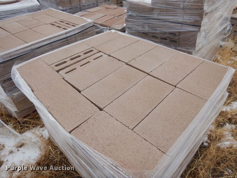 image for item MR9688 Approximately 1,680 bricks