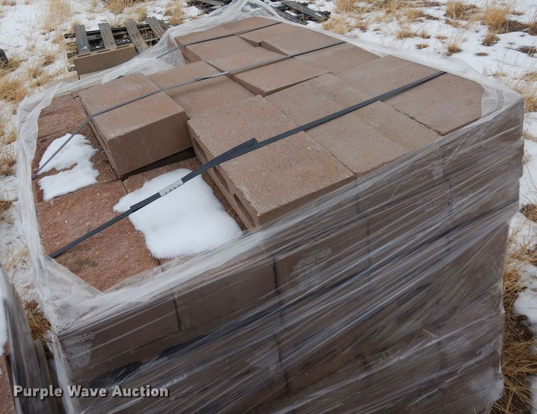 image for item MR9688 Approximately 1,680 bricks