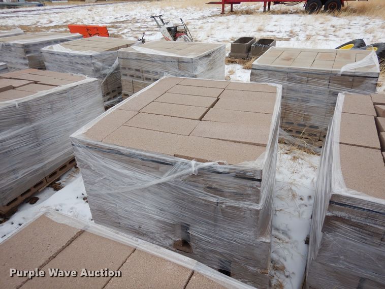 image for item MR9688 Approximately 1,680 bricks