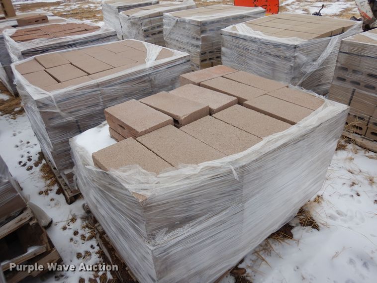 image for item MR9688 Approximately 1,680 bricks