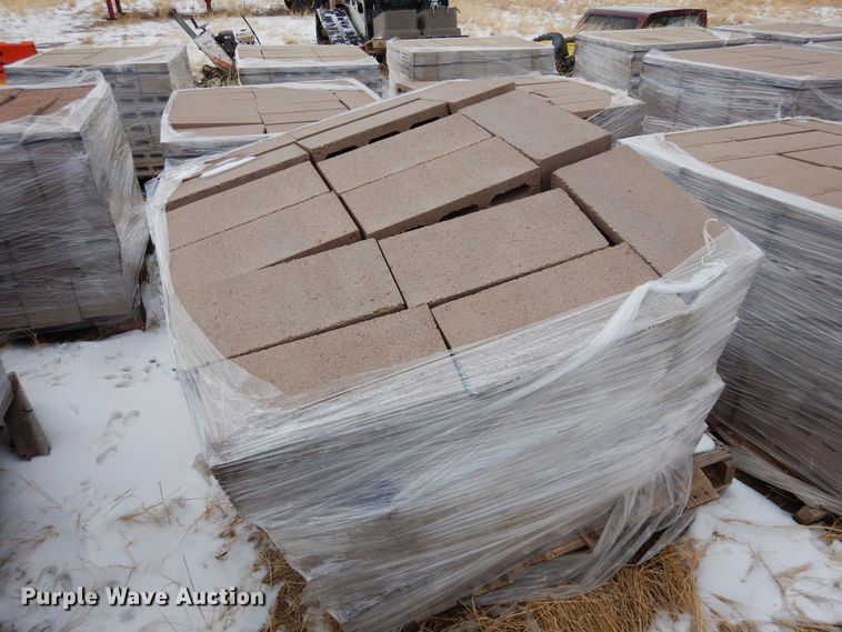 image for item MR9688 Approximately 1,680 bricks