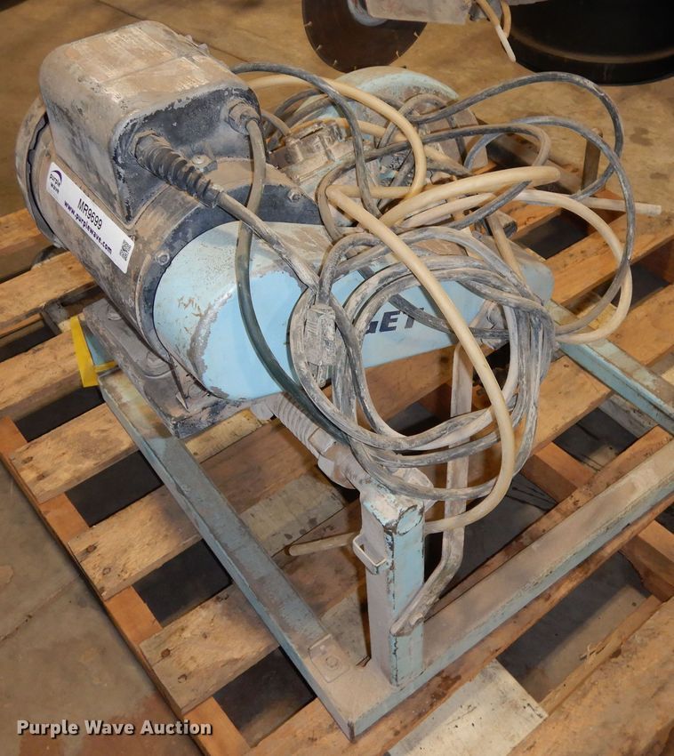 image for item MR9699 (2) tile saws