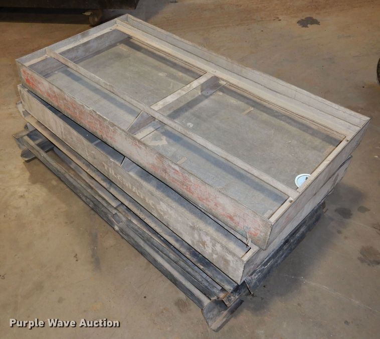 image for item MR9699 (2) tile saws