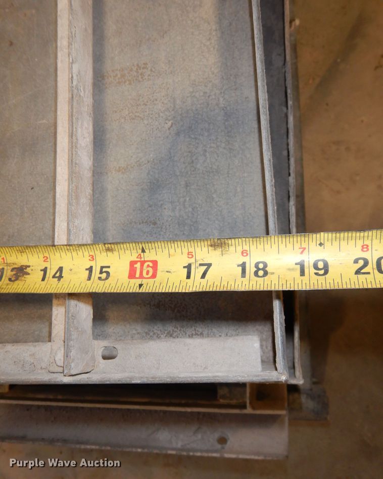 image for item MR9699 (2) tile saws