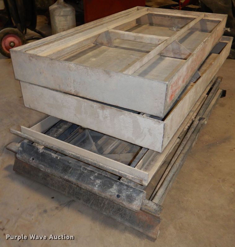 image for item MR9699 (2) tile saws