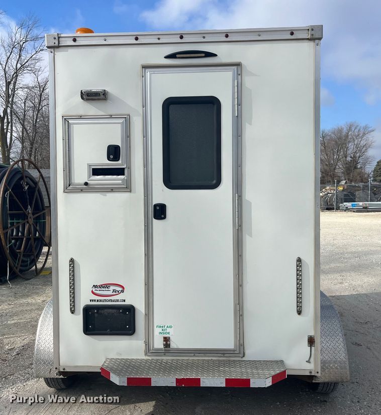 image for item MW9457 2016 Mobile Tech MTT610TA2  fiber optic splicing trailer