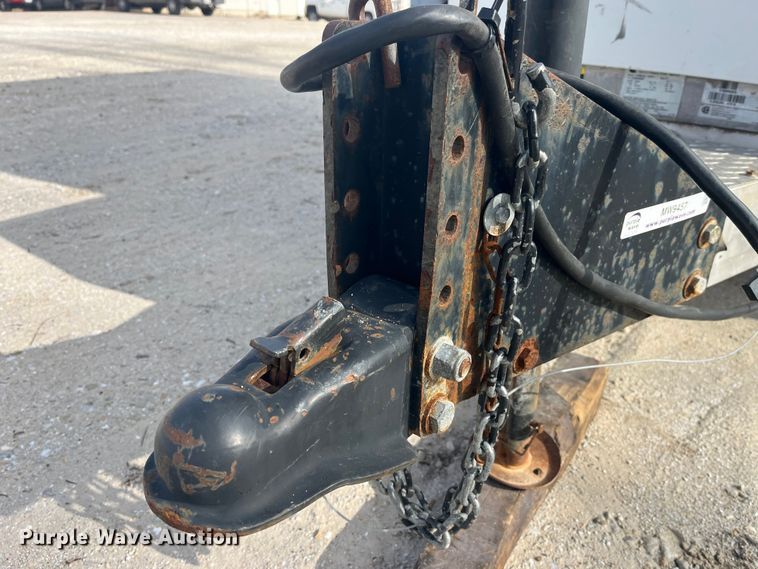 image for item MW9457 2016 Mobile Tech MTT610TA2  fiber optic splicing trailer