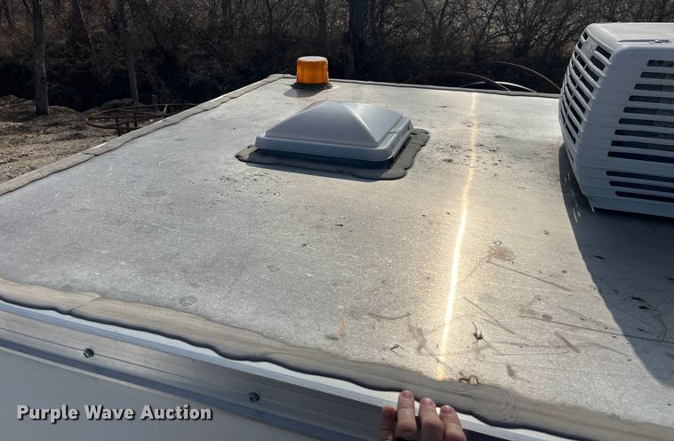 image for item MW9457 2016 Mobile Tech MTT610TA2  fiber optic splicing trailer