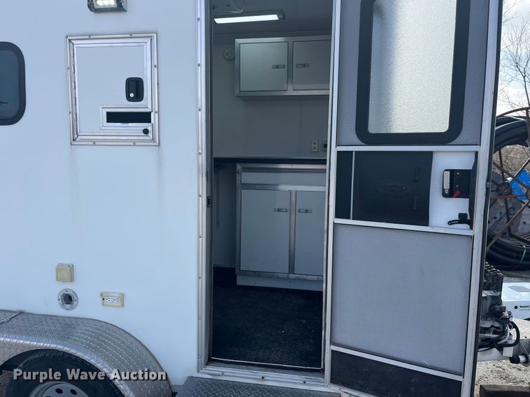 image for item MW9457 2016 Mobile Tech MTT610TA2  fiber optic splicing trailer