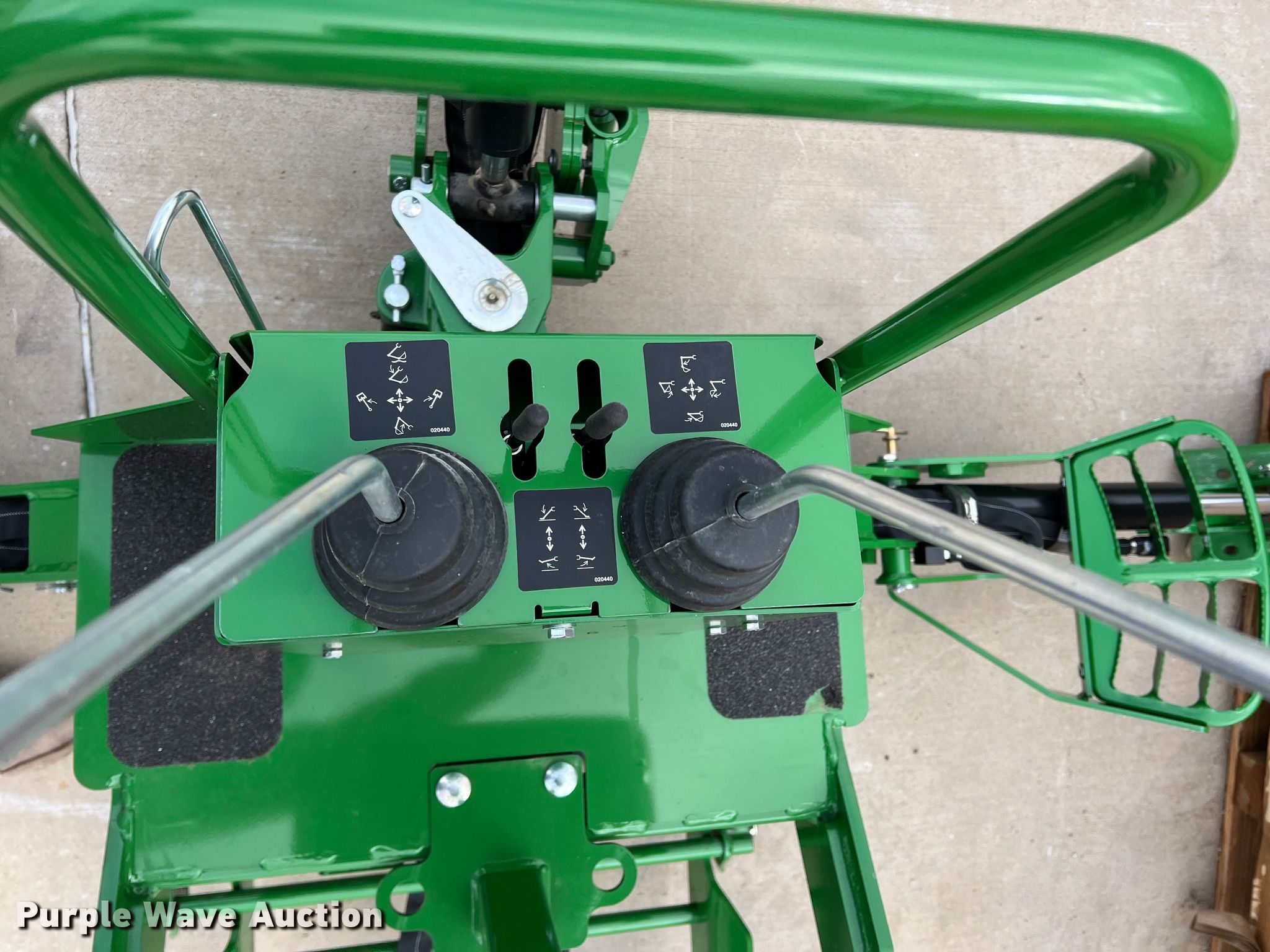 John Deere 270B backhoe attachment in Grapevine, TX Item DS2726 sold