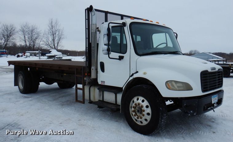 image for item AF9310 2005 Freightliner Business Class M2  dump flatbed truck