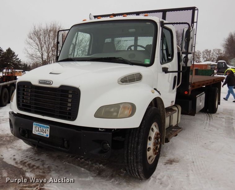 image for item AF9310 2005 Freightliner Business Class M2  dump flatbed truck