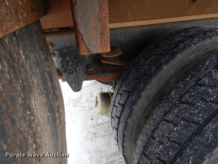 image for item AF9310 2005 Freightliner Business Class M2  dump flatbed truck