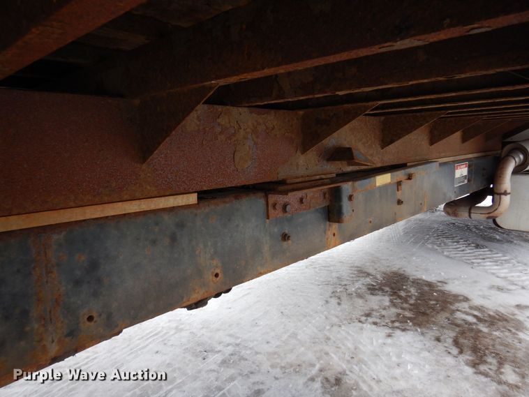 image for item AF9310 2005 Freightliner Business Class M2  dump flatbed truck