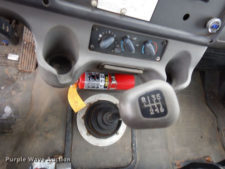 image for item AF9310 2005 Freightliner Business Class M2  dump flatbed truck