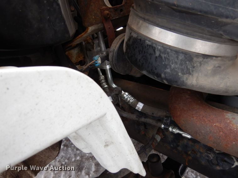 image for item AF9310 2005 Freightliner Business Class M2  dump flatbed truck