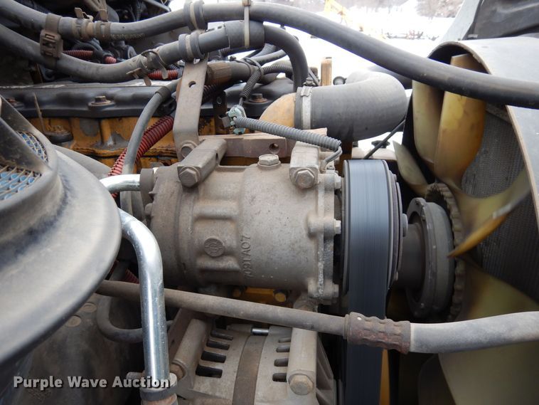 image for item AF9310 2005 Freightliner Business Class M2  dump flatbed truck