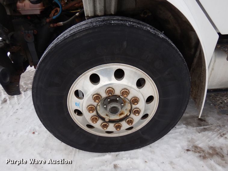 image for item AF9310 2005 Freightliner Business Class M2  dump flatbed truck