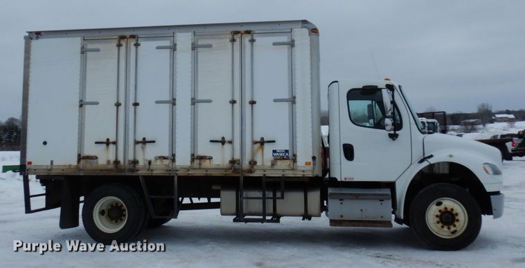 image for item AF9311 2015 Freightliner Business Class M2  box truck