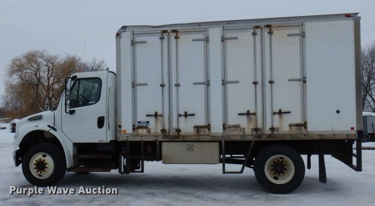 image for item AF9311 2015 Freightliner Business Class M2  box truck